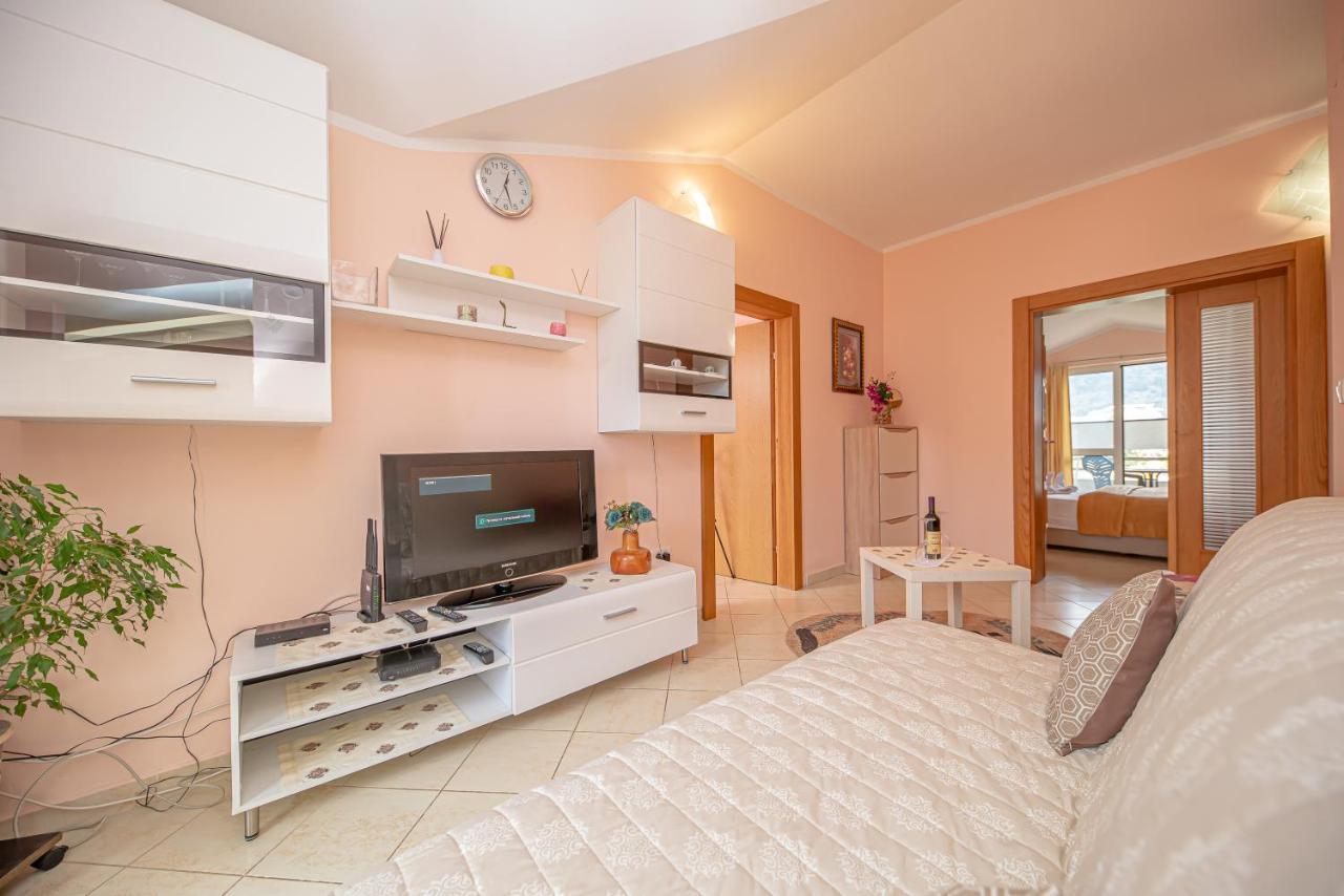 Fairytale 1 And 2 Appartement Budva Buitenkant foto