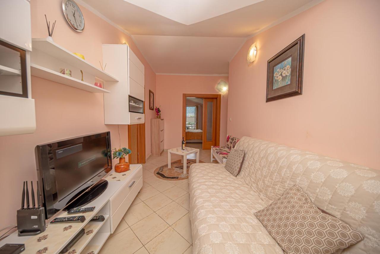Fairytale 1 And 2 Appartement Budva Buitenkant foto