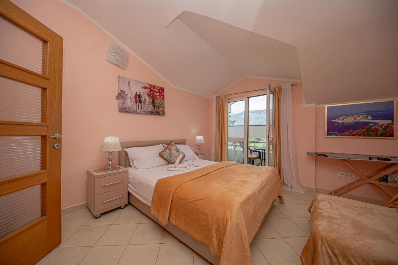 Fairytale 1 And 2 Appartement Budva Buitenkant foto