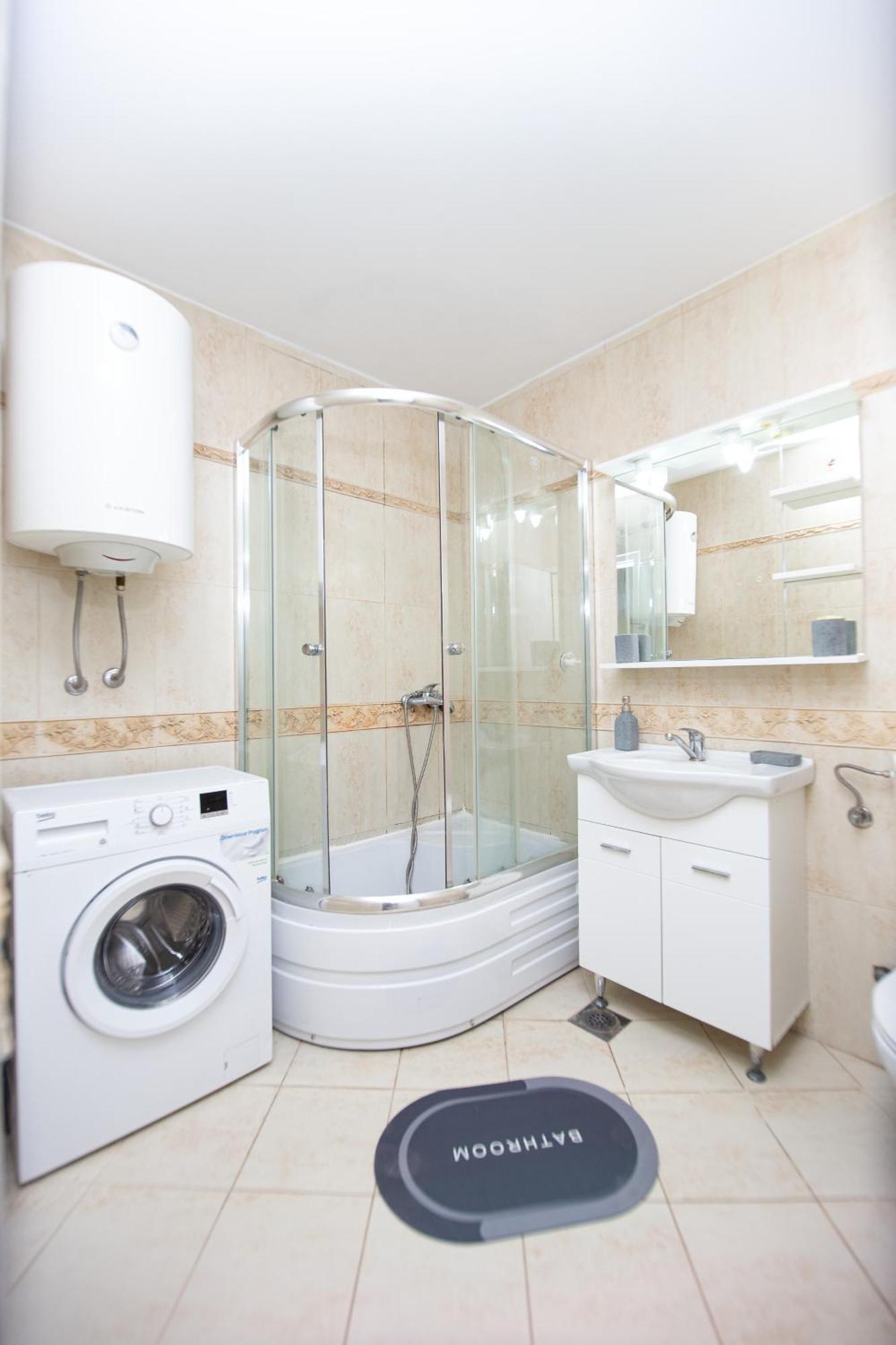 Fairytale 1 And 2 Appartement Budva Buitenkant foto